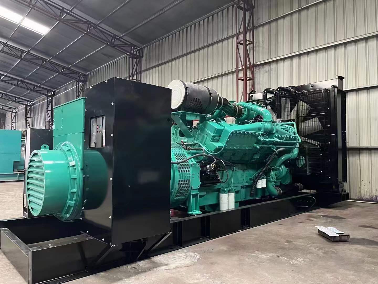 盐边如何降低 800kW 柴油发电机输出电流的波动？
