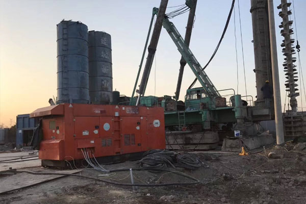 盐边如何检查发电机组燃油系统的密封性？